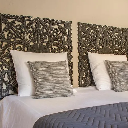 Bed & Breakfast Casa De La Pina *